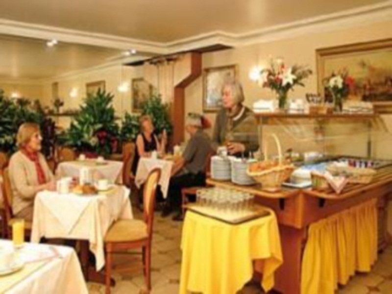 Hotel Paix Republique Parijs